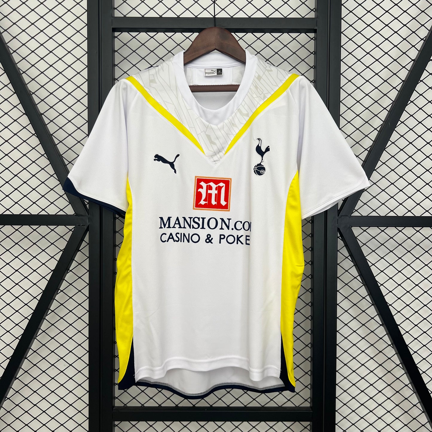 Tottenham 09/10