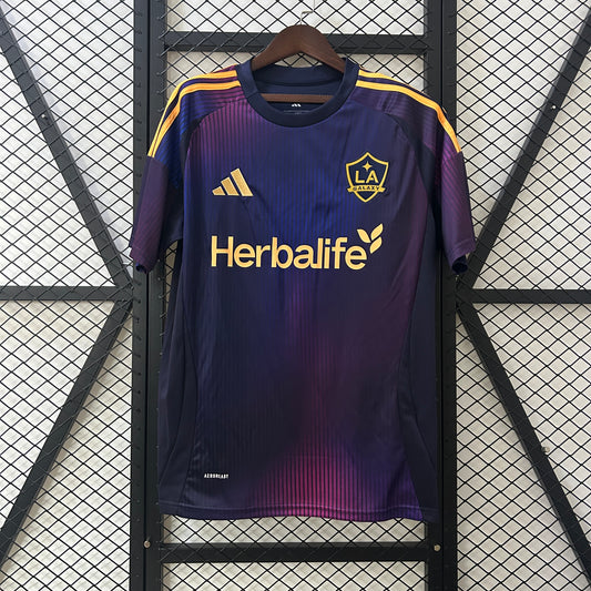 Angeles Galaxy 25/26